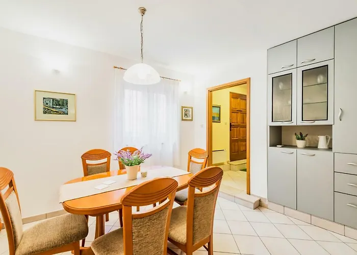 Kala Apartament *