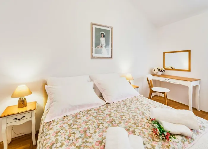 Kala Apartament *